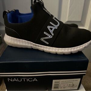 NIB Nautica Size 1 Slip On Sneakers